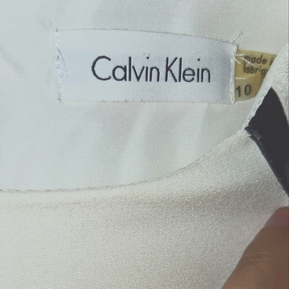 Calvin Klein fitted dress - Picture 3 of 3